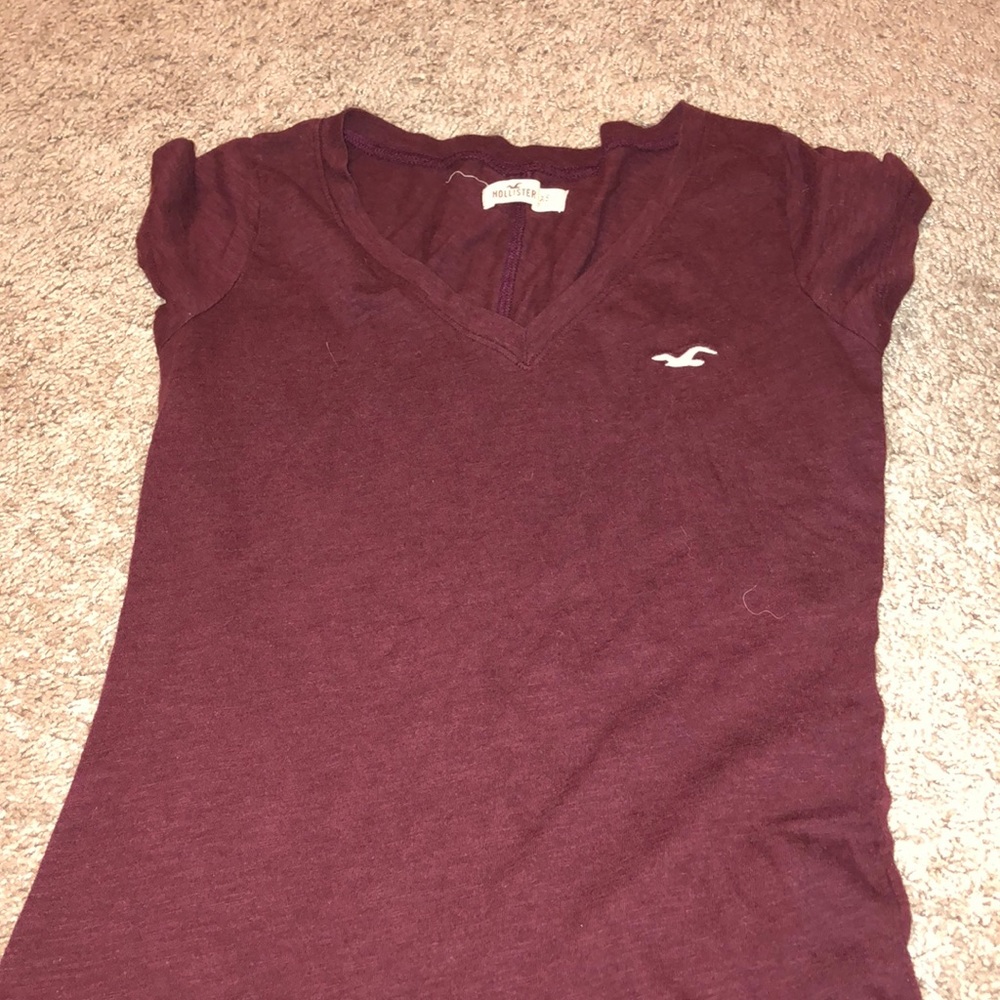 Hollister Maroon V Neck Tee